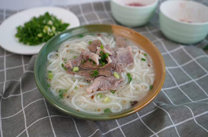 满城原味汤粉王培训